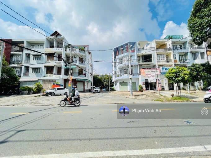 Đất đẹp xây chdv ngay đh ngân hàng  138m2 (6x23)  xây dựng 5 tầng