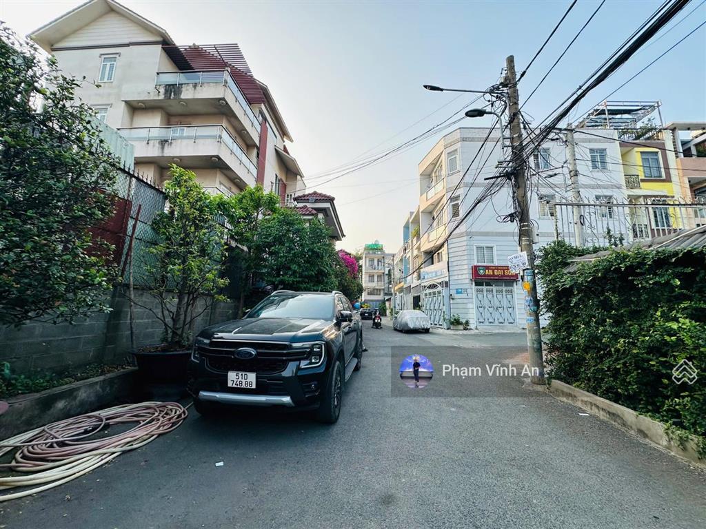 Đất khu dân cư đồng bộ lê văn chí  dt 85m2 (4.5x19) gần metro, xây 5 tầng