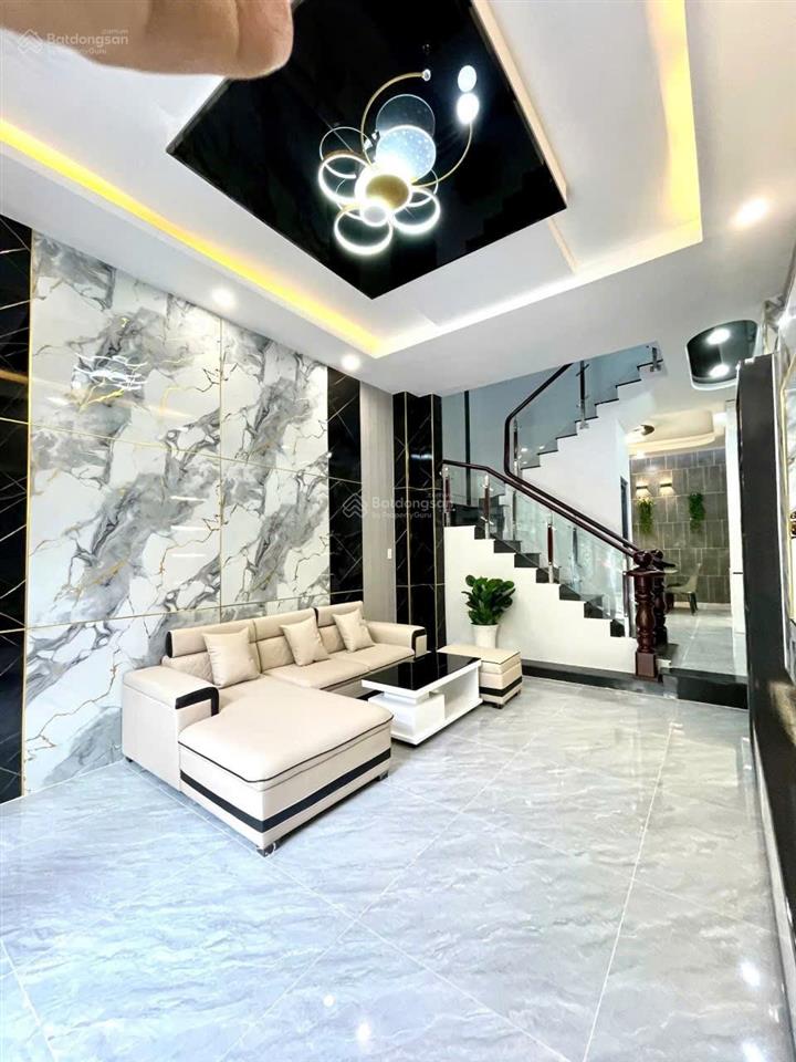 Nhà đẹp dọn vào ở ngay, hẻm xe hơi thông lê văn việt  hơn 7 tỷ