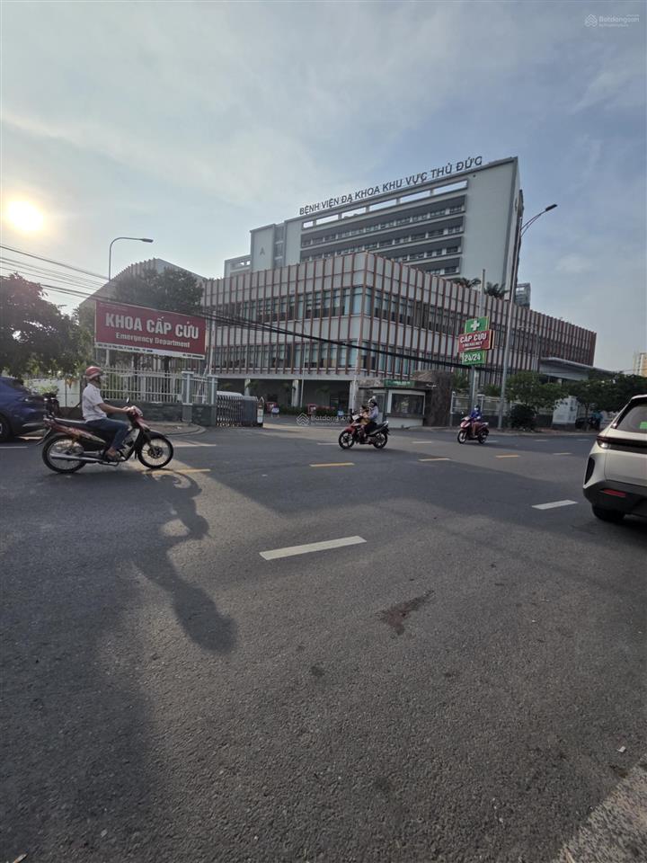 Hàng ngộp  mặt tiền kd lê văn chí gần metro  168m2 sẵn tn 25 triệu/tháng