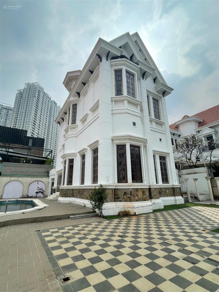 Chỉ 130 tr/th cho thuê biệt thự kinh doanh nhà hàng diện tích lên tới 900m2, quá rẻ tại thảo điền