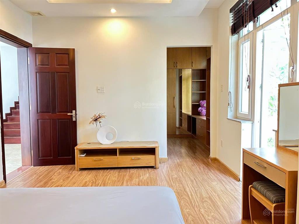 Cho thuê villa giá chỉ 103 triệu/tháng  full nội thất  compound thảo điền siêu hiếm còn sót