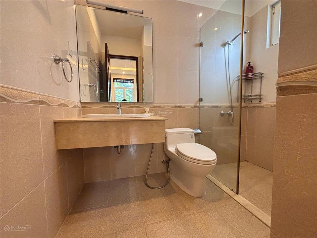 Cho thuê villa giá chỉ 103 triệu/tháng  full nội thất  compound thảo điền siêu hiếm còn sót