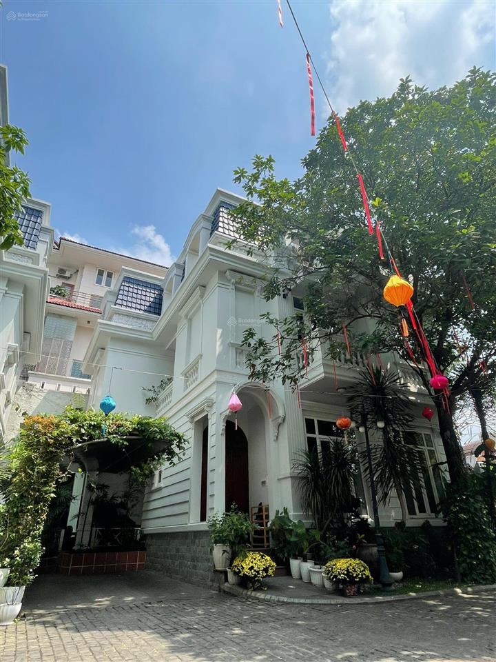 Cho thuê villa giá chỉ 103 triệu/tháng  full nội thất  compound thảo điền siêu hiếm còn sót