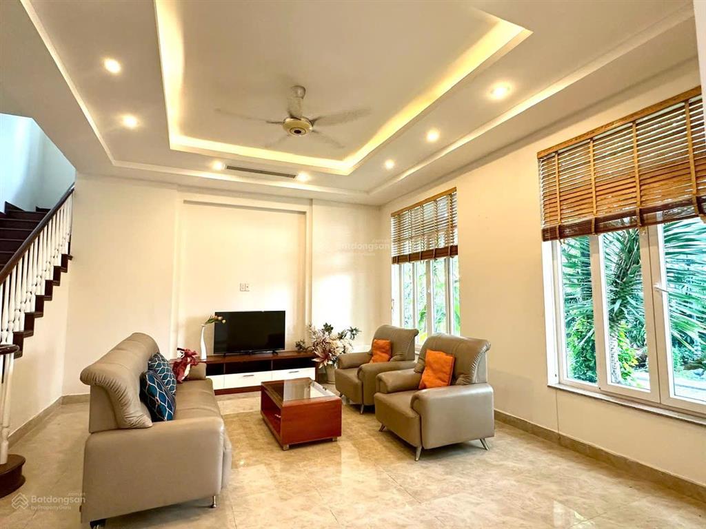 Cho thuê villa giá chỉ 103 triệu/tháng  full nội thất  compound thảo điền siêu hiếm còn sót