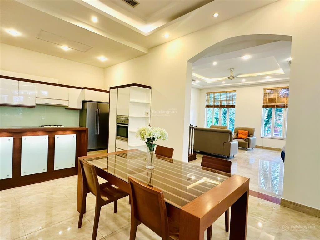 Cho thuê villa giá chỉ 103 triệu/tháng  full nội thất  compound thảo điền siêu hiếm còn sót
