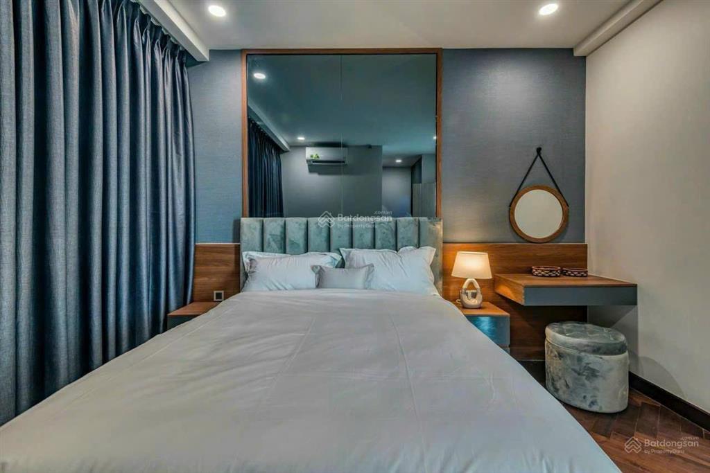 Cho thuê căn hộ midtown 3pn 2wc 1 kho,2 ban công vip fun nội thất cao cấp giá chỉ 50 triệu quá rẻ .