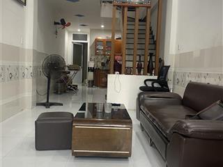 Bà chị gửi bán nhà 3 tầng đường trần cao vân, cách đường chính chỉ 10m, nhà chính chủ!