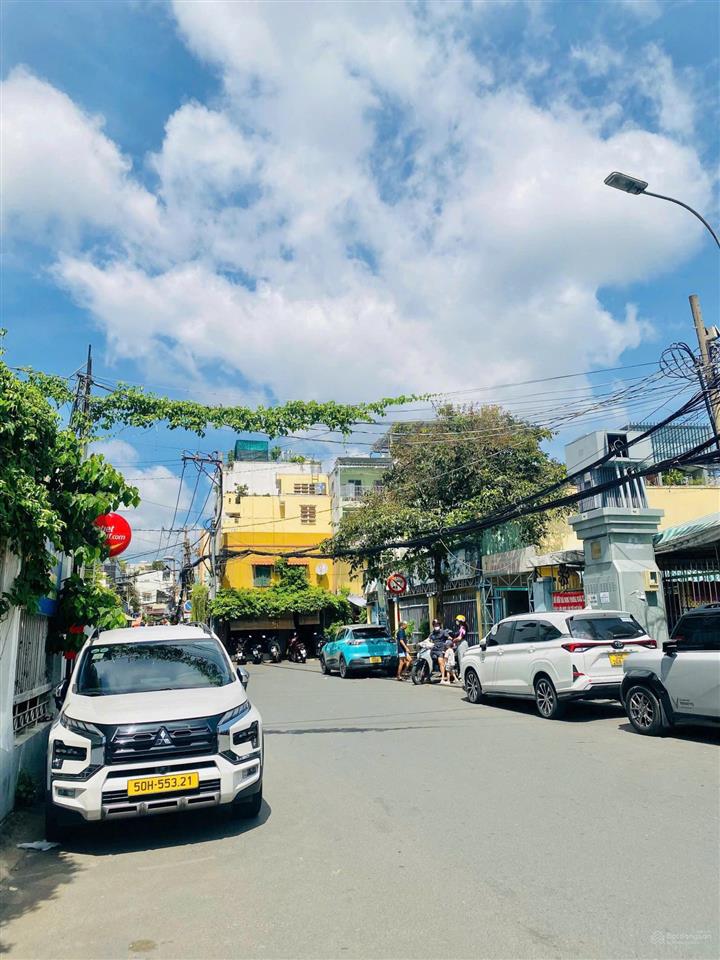 Bán nhà mặt tiền trần kế xương, phú nhuận  4,2 x 25m nở hậu  3 tầng  108m2  22,5 tỷ (tl)