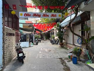 Bán nhà kiệt ô tô tới nơi nguyễn văn linh , nhà cấp 4 chính chủ đầu tiên . 43m2 , nhĩn 4 tỷ