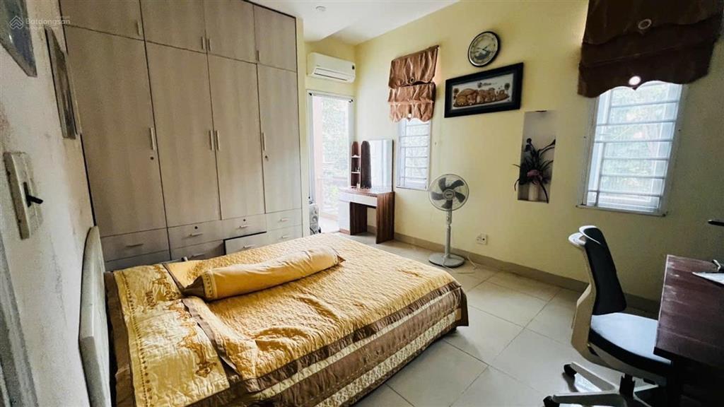 Bán nhà lương nhữ hộc lô góc triệu đô