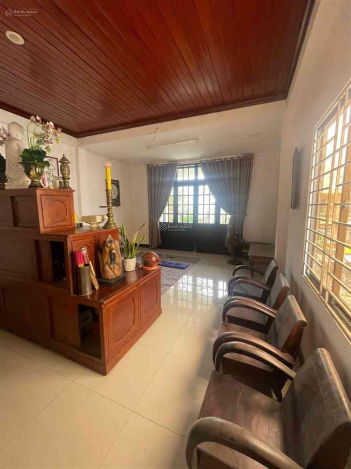 Bán nhà đẹp hoàng hoa thám 127m2 19.8 tỷ.