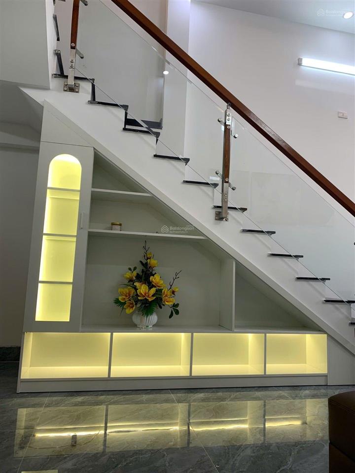 Bán nhà hà huy tập  3 tầng  ô tô tới cửa