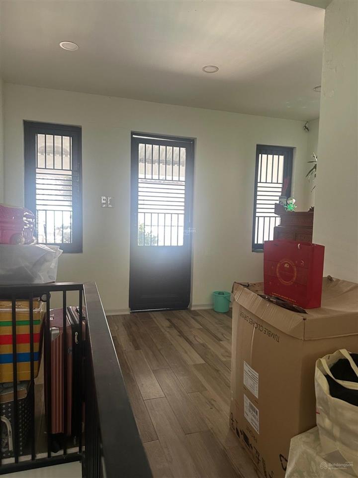 Bán nhà kiệt ô tô tiểu la  nhĩn 5 tỷ