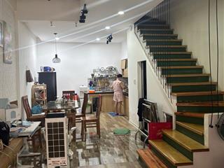 Bán nhà kiệt ô tô tiểu la  nhĩn 5 tỷ
