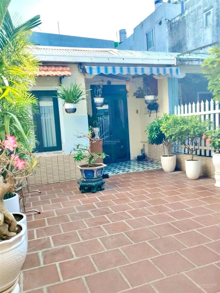 Bán nhà phan châu trinh 92m2  nở hậu