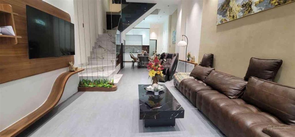 Bán nhà mặt tiền đường 5.5 thanh khê sát biển