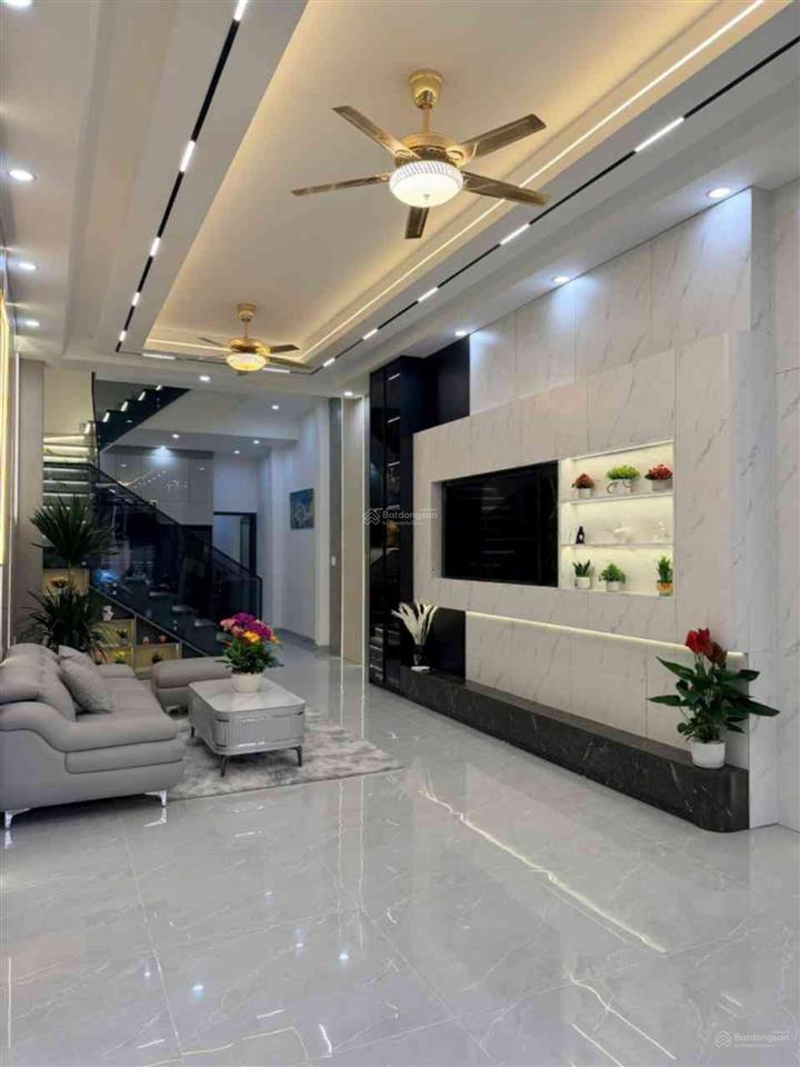 Bán nhà mặt phố lê độ  thanh khê