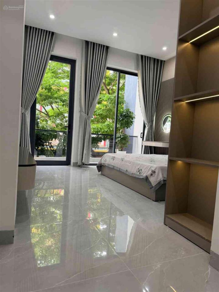 Bán nhà mặt phố lê độ  thanh khê
