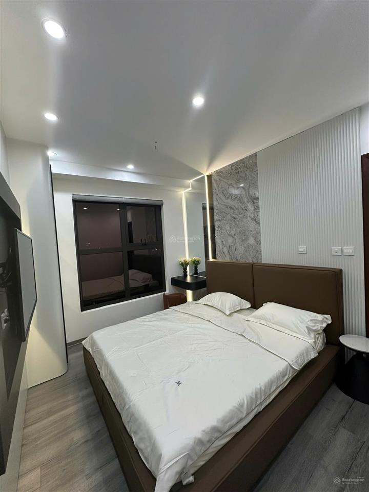 Chính chủ gửi bán ch 101m 3n2wc tại florence, full nt, sẵn sổ, giá nhỉnh 11 tỷ.  0968 748 ***