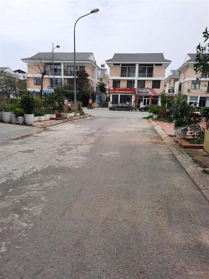 Bán đất hai mặt tiền, đường đều rộng 11.5m. dãy no02 khu 16,17,18. hàng đẹp, ngay trục đường an phú