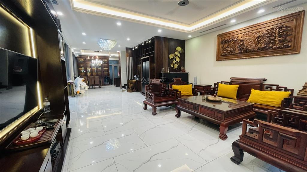 Cho thuê biệt thự song lập vinhomes riverside 180m2, 4pn, 5wc giá chỉ 60tr/tháng