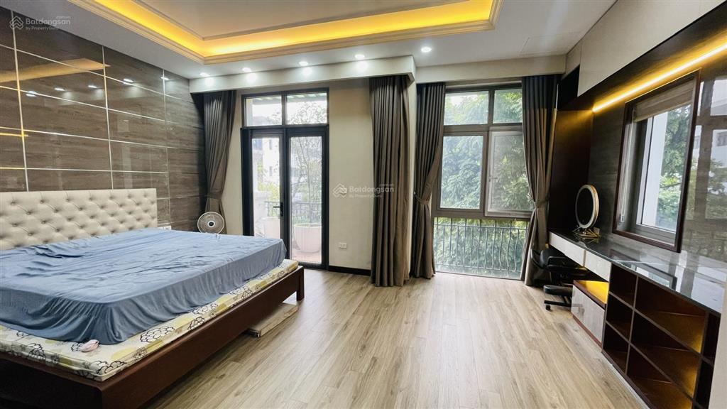 Cho thuê biệt thự song lập vinhomes riverside 180m2, 4pn, 5wc giá chỉ 60tr/tháng