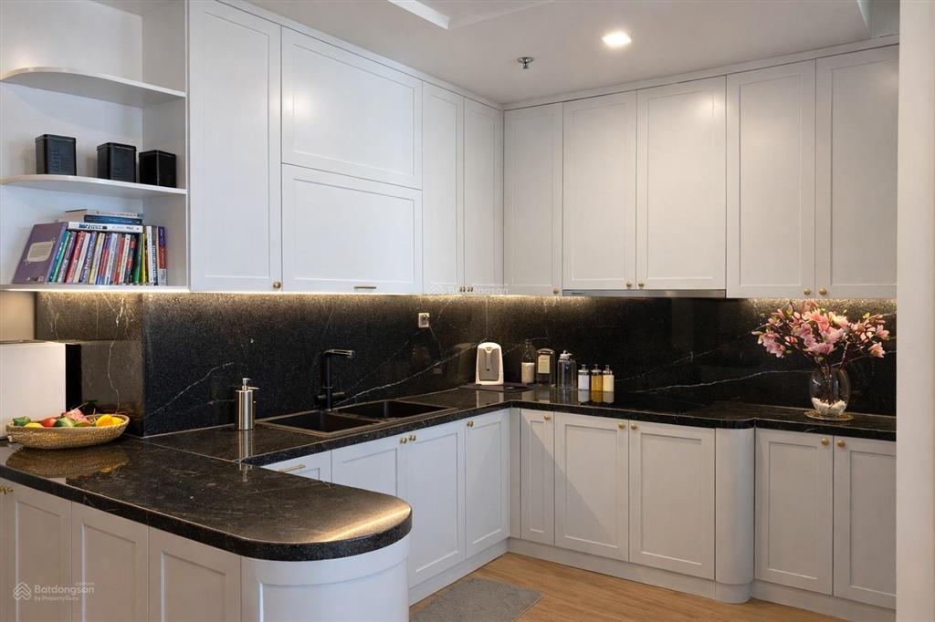 Chính chủ gửi 2 ngủ 22 triệu cho thuê ở vinhomes metropolis 29 liễu giai,  0963 631 ***