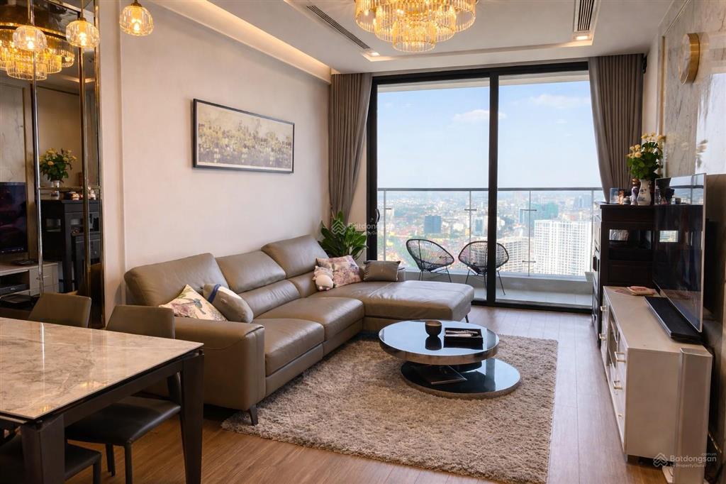 Chính chủ gửi 2 ngủ 22 triệu cho thuê ở vinhomes metropolis 29 liễu giai,  0963 631 ***
