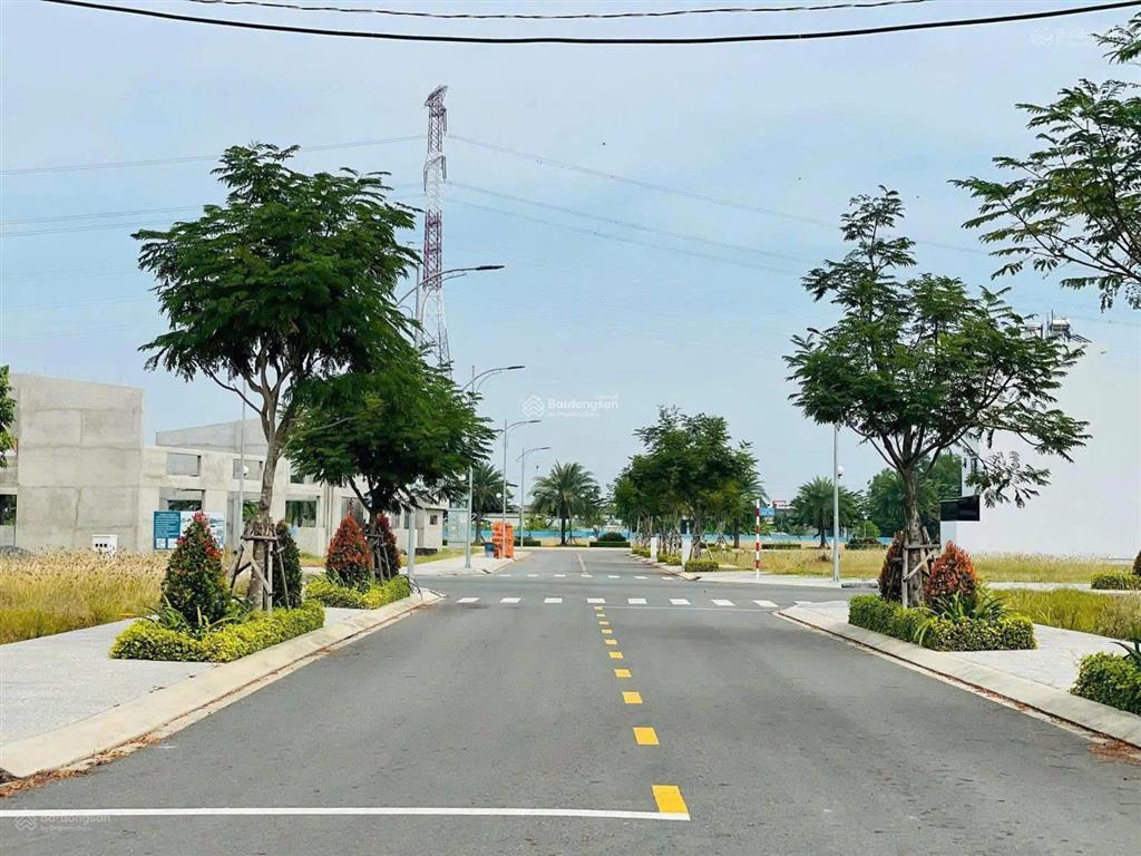 Bán đất nền long thành cách cổng chính sân bay 5km  giá chỉ 12tr/m2  cho thuê ngayshr