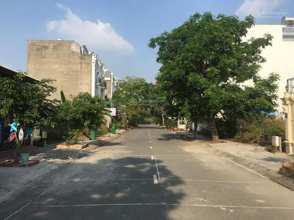 Bán đất nền long thành cách cổng chính sân bay 5km  giá chỉ 12tr/m2  cho thuê ngayshr