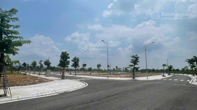 Bán đất nền liền kề gem sky world cách sân bay chỉ 15 phút di chuyển  sổ sẵnfull thổ cư 9.5tr/m2