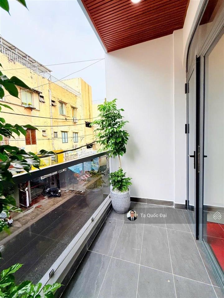 Phú nhuận  mt phùng văn cung  38.2m2  10 tỷ  3 tầng  full nội thất  kinh doanh đỉnh
