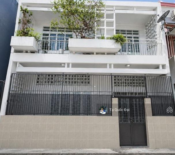 Phú nhuận  mt ngô thời nhiệm  98m2  17 tỷ  ngang 8.2m  2 tầng