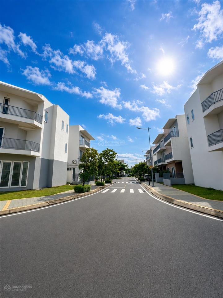 Quận 9  dragon village  long trường  160m2  10.5 tỷ  căn góc 2mt  3 tầng