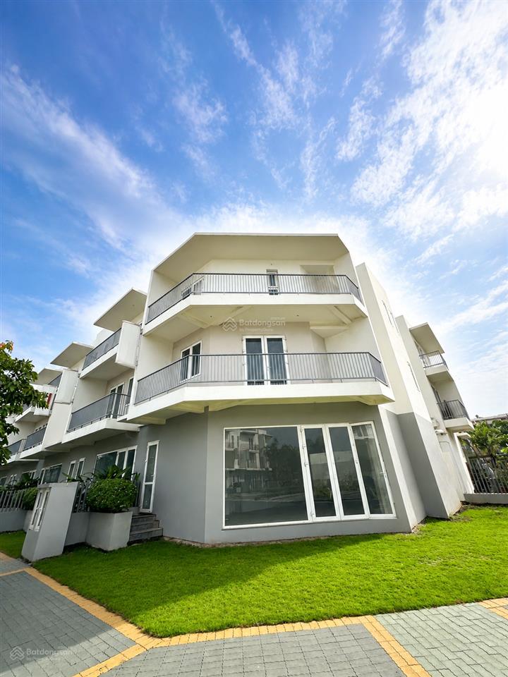 Quận 9  dragon village  long trường  160m2  10.5 tỷ  căn góc 2mt  3 tầng