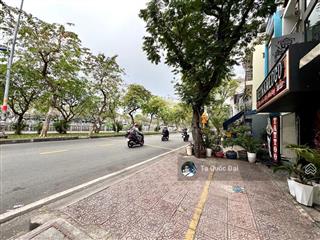 Quận 1  mt hoàng sa  21.8m2  10 tỷ  lề 8m  2mt  4 tầng