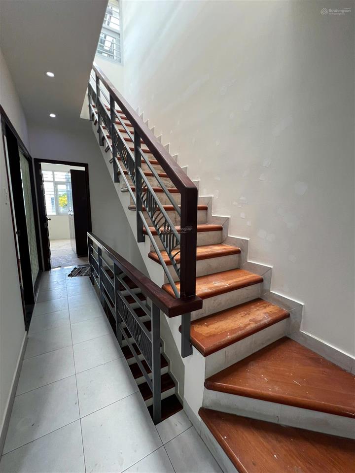 Cho thuê nhà cấp 4 mtkd đường số 7 tên lửa