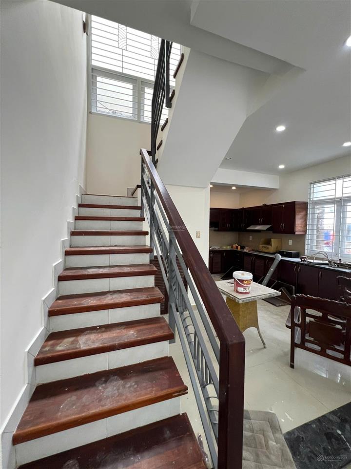 Cho thuê nhà cấp 4 mtkd đường số 7 tên lửa