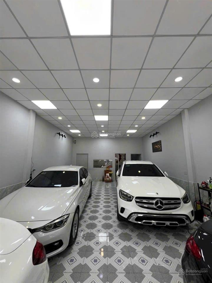 Cho thuê nhà mặt tiền đường 28 khu tên lửa