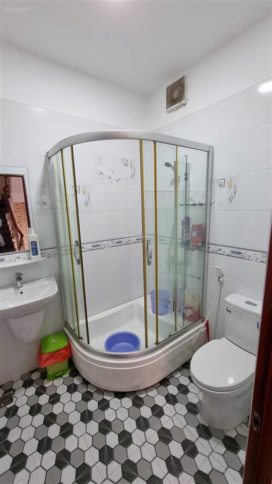Cho thuê biệt thự 5pn, 5wc, 126m2 giá ưu đãi tại bình trị đông b, bình tân, hcm