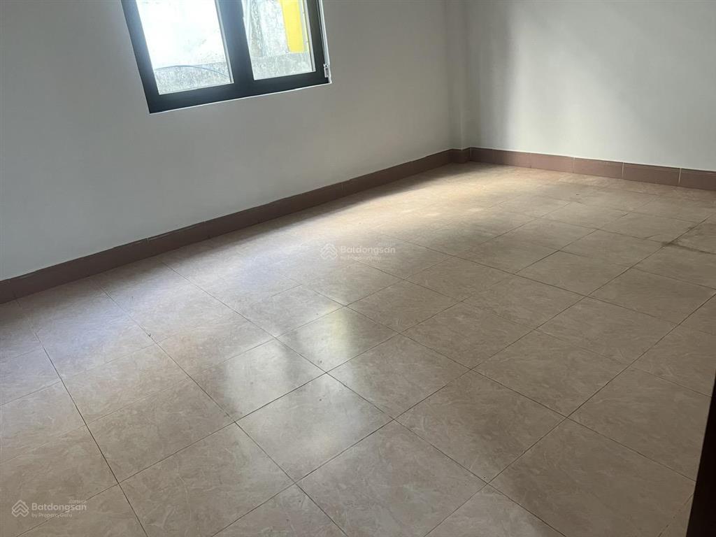 Cho thuê nhà đường 30  khu tên lửa