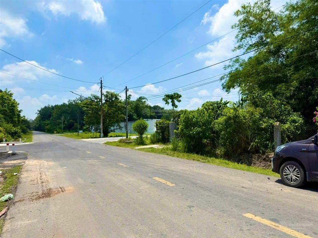 Chỉ 545 triệu đất sổ riêng trục đt749a, minh thạnh