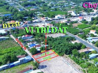 Đất nền minh long ngay trung tâm chơn thành