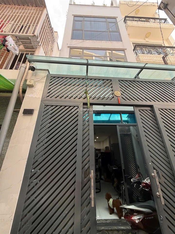 Hiếm có! đoàn văn bơ q4  3 tầng  ngang 4mx10m nở hậu 5.2m  nhà mới vào ở ngay không cần sửa sang