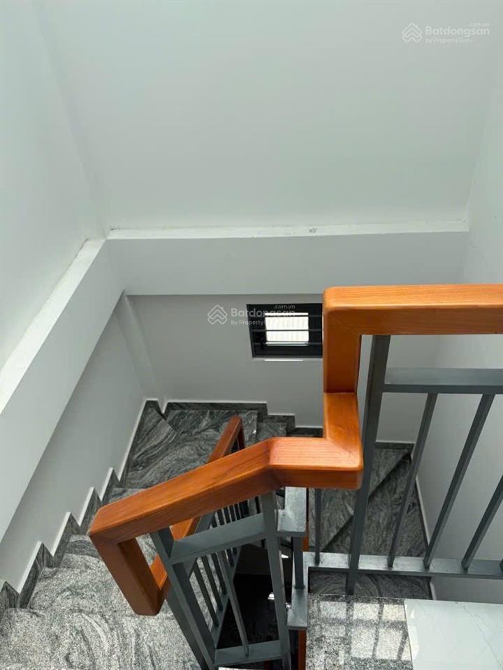 Hiếm có! đoàn văn bơ q4  3 tầng  ngang 4mx10m nở hậu 5.2m  nhà mới vào ở ngay không cần sửa sang