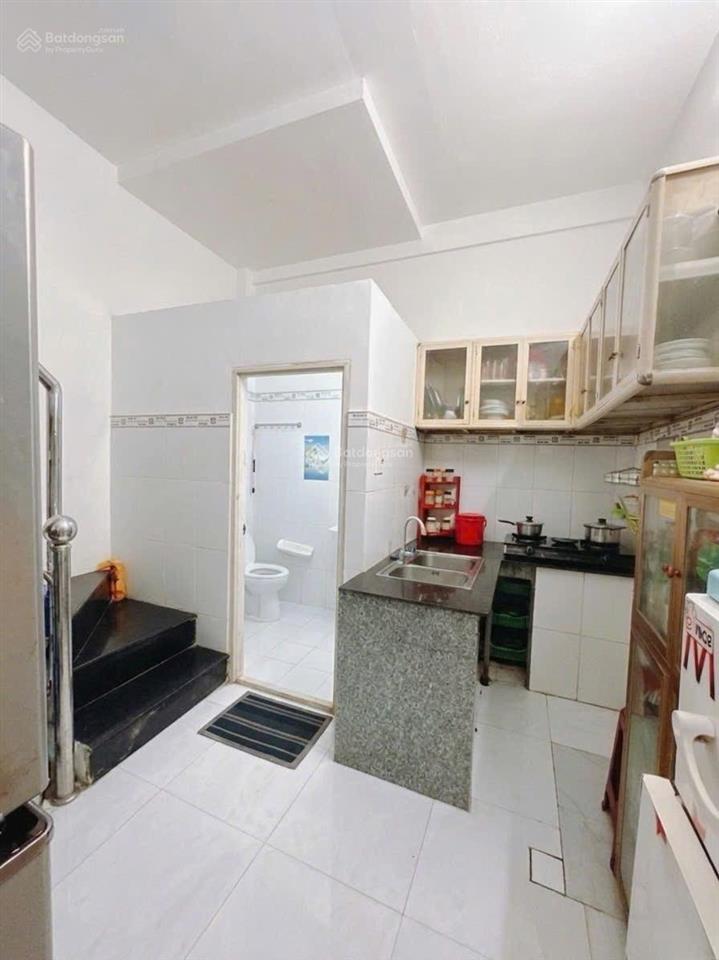 Nhà đoàn văn bơ  hẻm rộng 6m  khu ăn uống sầm uất chợ 200 quận 4