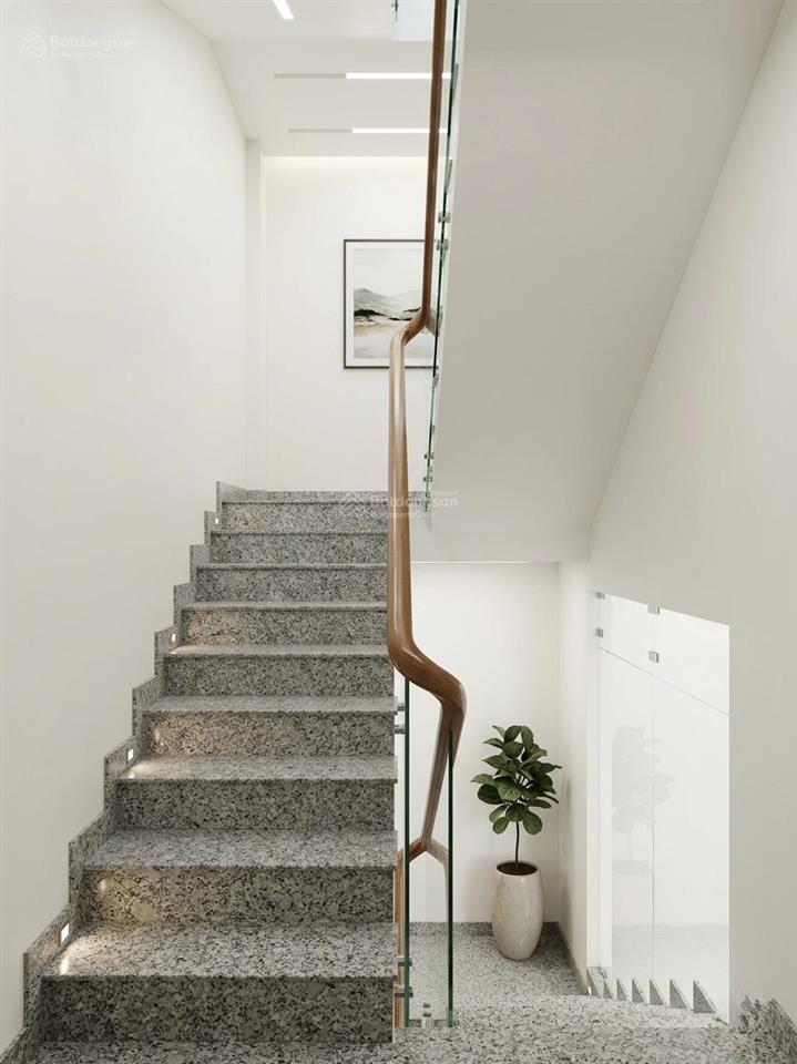 Gần chợ xóm chiếu q4  nhà 4 tầng 5pn 4wc  dt 6mx9,5m  58m2 cách mặt tiền đường xóm chiếu chỉ 10m