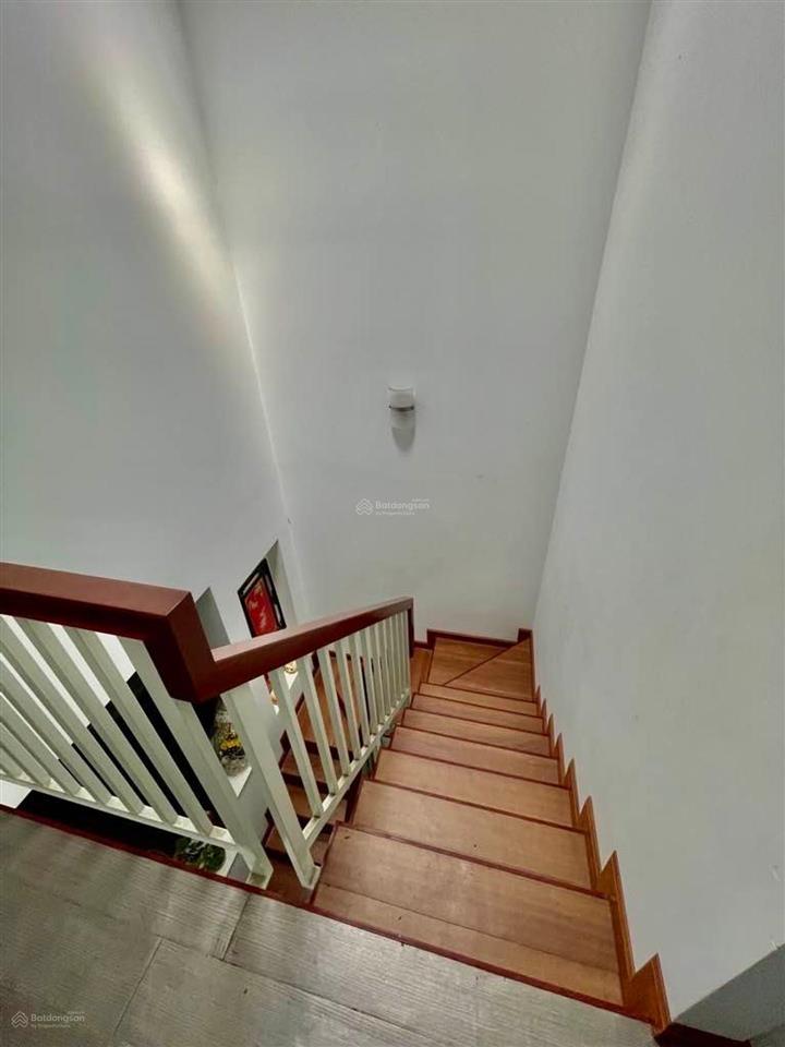 Đoàn văn bơ q4  hẻm 4m xe hơi  hiếm có dt 84.2m2  ngang 5.5mx17m  2 tầng  giá chỉ 7.6 tỷ