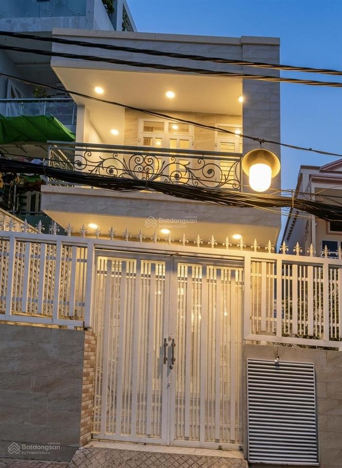 Đoàn văn bơ q4  hẻm 4m xe hơi  hiếm có dt 84.2m2  ngang 5.5mx17m  2 tầng  giá chỉ 7.6 tỷ